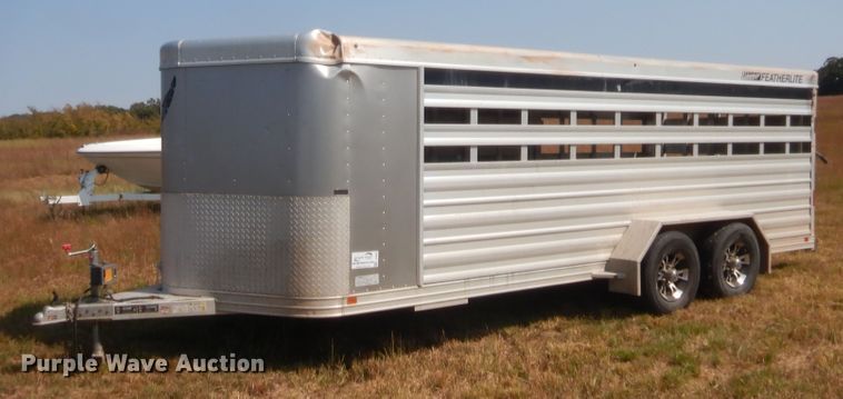 2018 Featherlite 8107-6716-STD livestock trailer - DJ2042