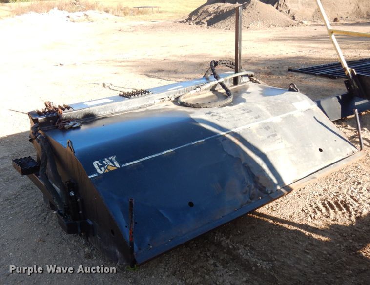 Caterpillar BP18 skid steer sweeper - HD9063