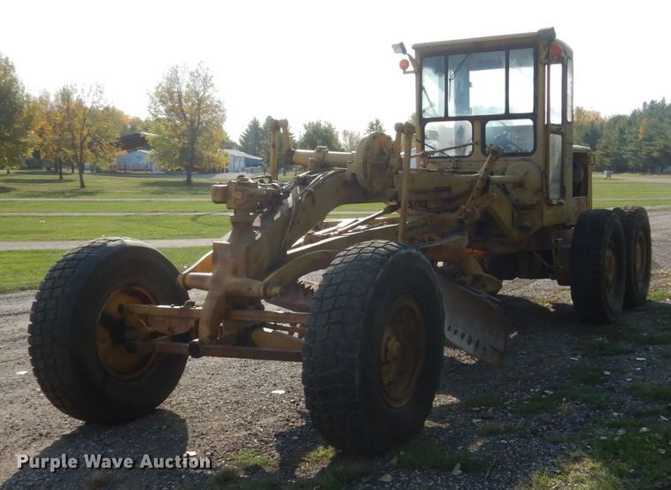 1961 Caterpillar 12E  rigid frame motor grader - HP9994