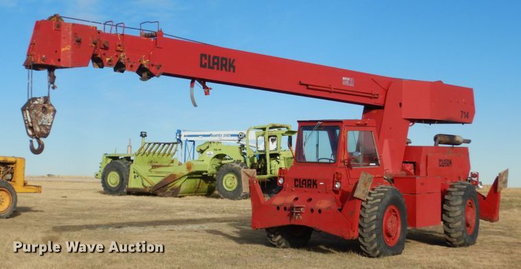 Clark 714   crane - HS9359