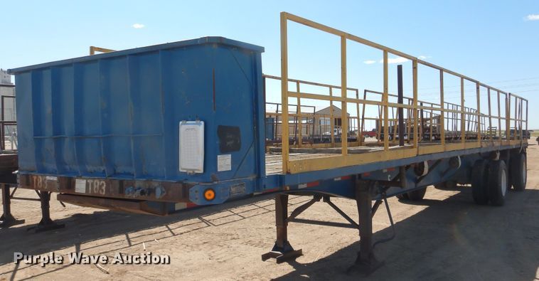 2001 Utility Trailer flatbed trailer - GR9255