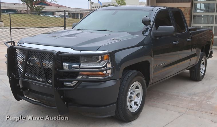 2018 Chevrolet Silverado 1500  Double Cab pickup truck - HW9021