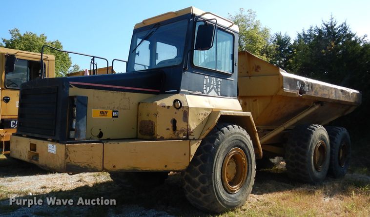 1997 Caterpillar D250E  haul truck - DJ4422