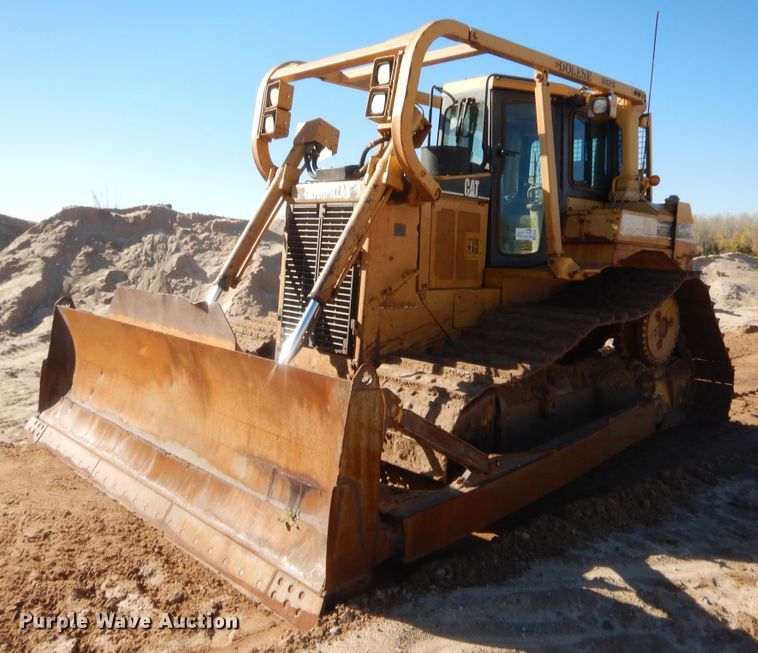 2011 Caterpillar D6R LGP  dozer - DJ2049