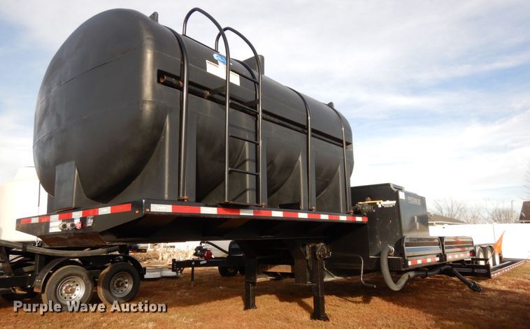 2018 Road Runner 4000 drop deck sprayer trailer - DJ5819