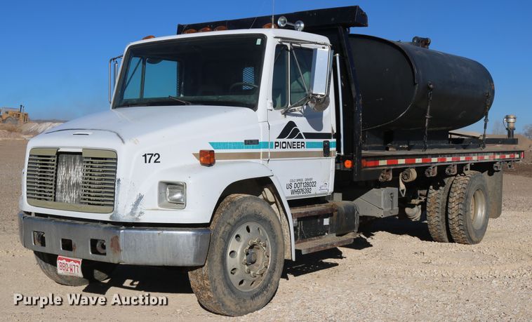 1998 Freightliner FL70  flatbed truck - DD6156