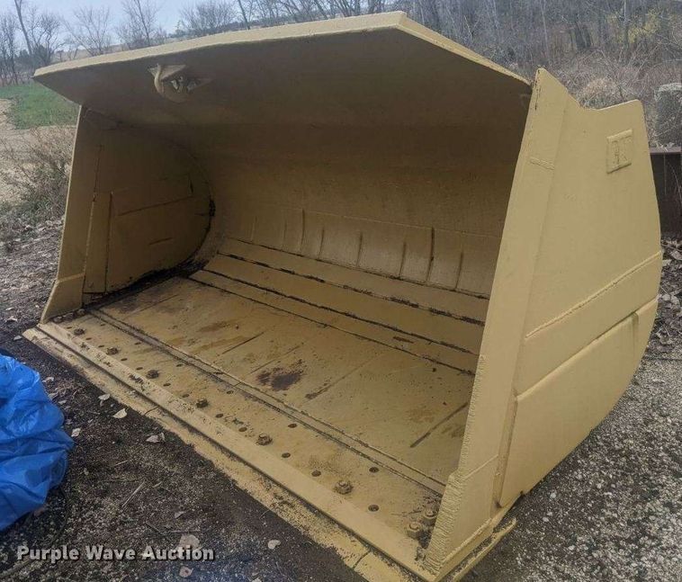 133"W loader bucket - H1804