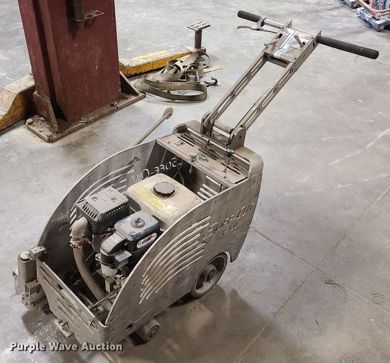 Soff Cut X450 concrete saw - HE9903