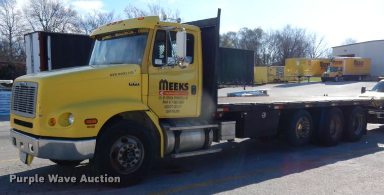 1999 Freightliner FL112  flatbed truck - DJ6740