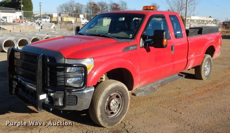 2013 Ford F350 Super Duty  SuperCab pickup truck - HP9084