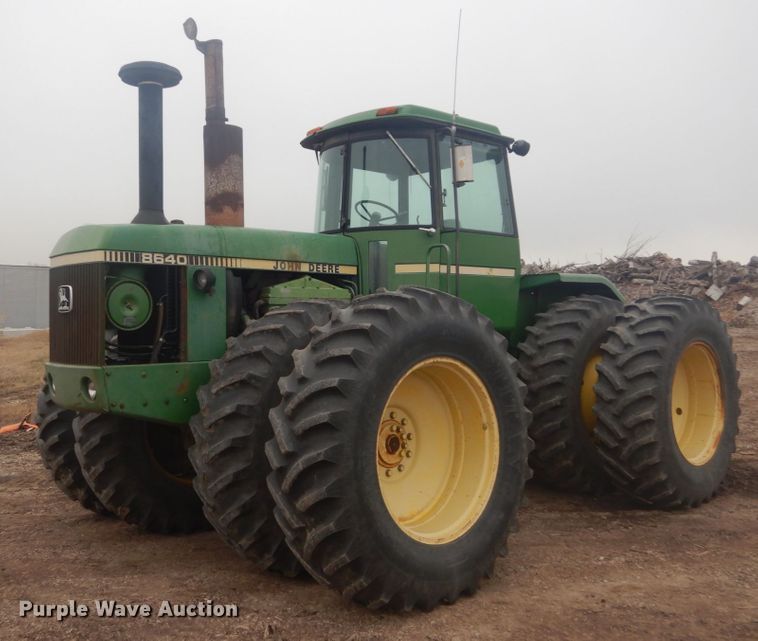 1981 John Deere 8640  4WD tractor - HV9537