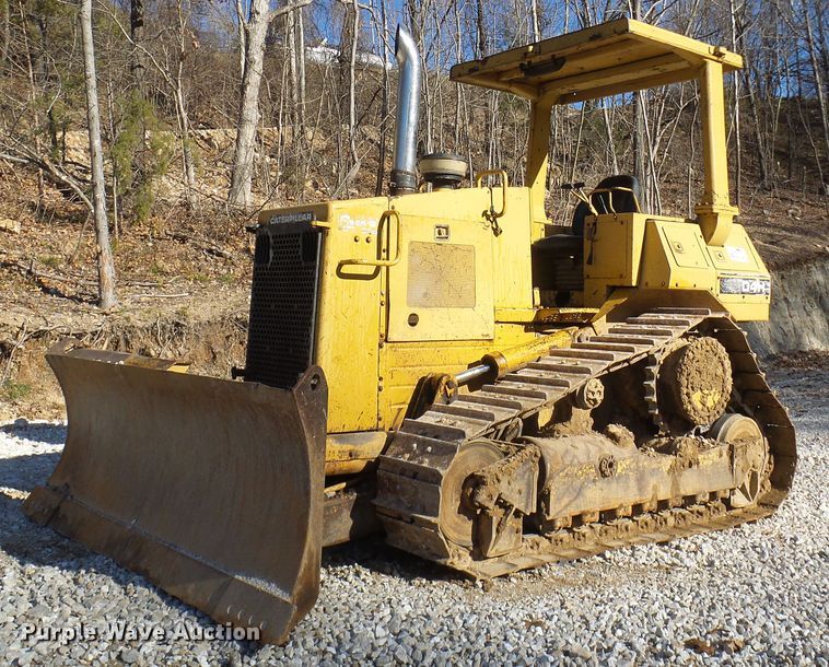 1986 Caterpillar D4H  dozer - DC2859