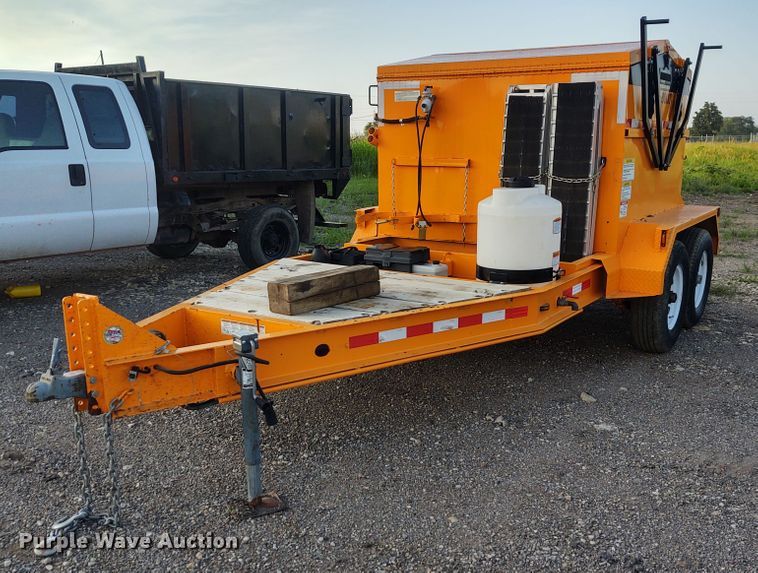 2013 KM International KM 8000 asphalt hotbox reclaimer - DE7005
