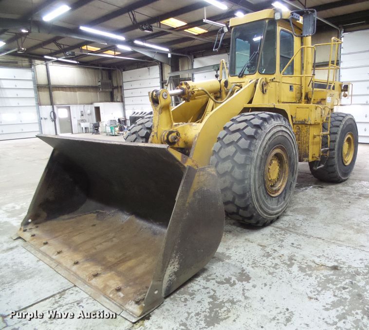 1987 Caterpillar 966D  wheel loader - DG8398