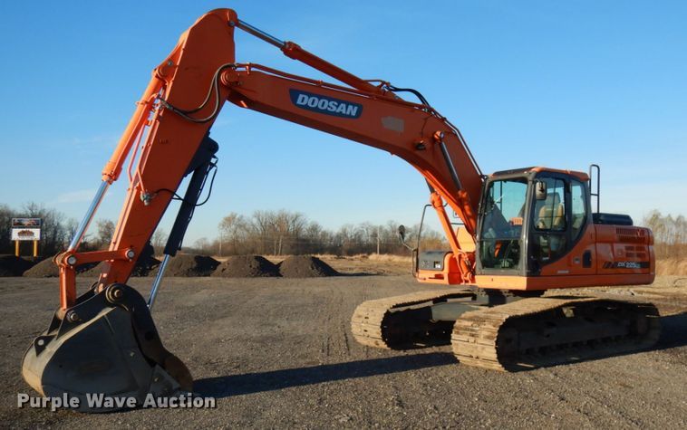 2014 Doosan DX225LC-3 excavator - HD9176