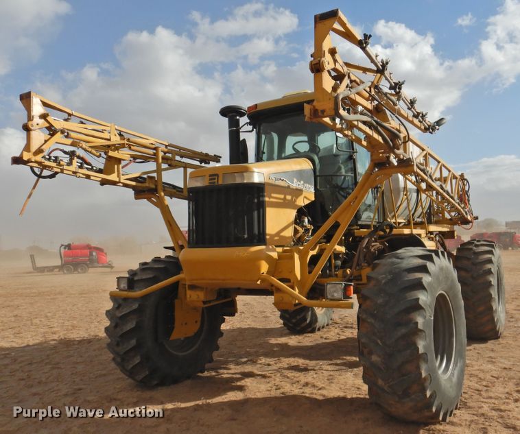 2000 Ag-Chem RoGator 1254  sprayer - DG1501