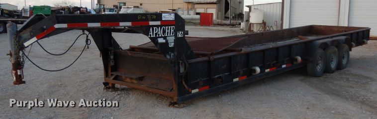 2007 Apache equipment trailer - DJ8089