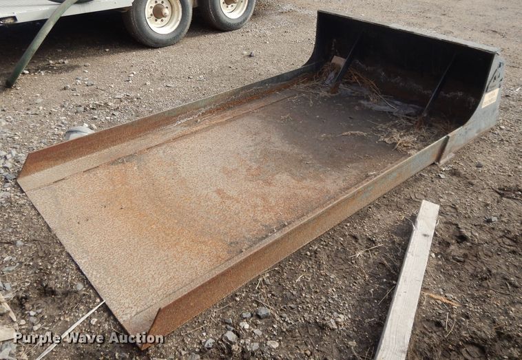 Dymax Duckbill skid steer bucket - DL2560