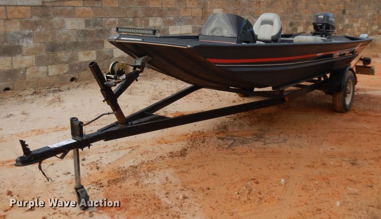 1990 Alumacraft Angler  boat - DJ8154