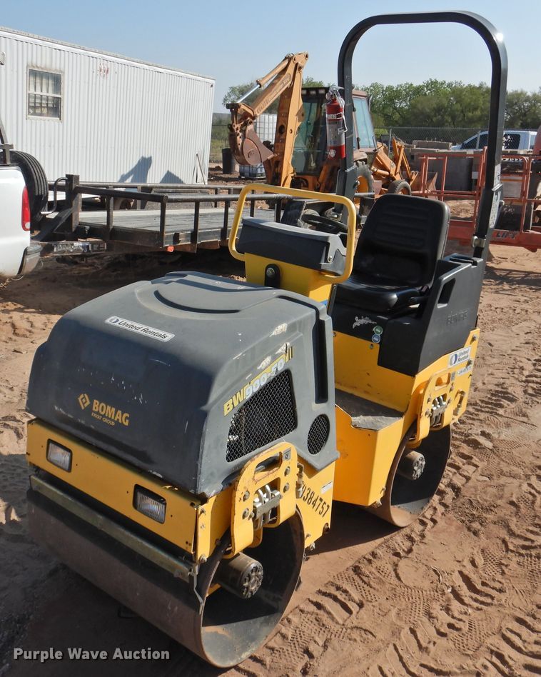 2015 Bomag BW900-50  double drum vibratory roller - HO9933