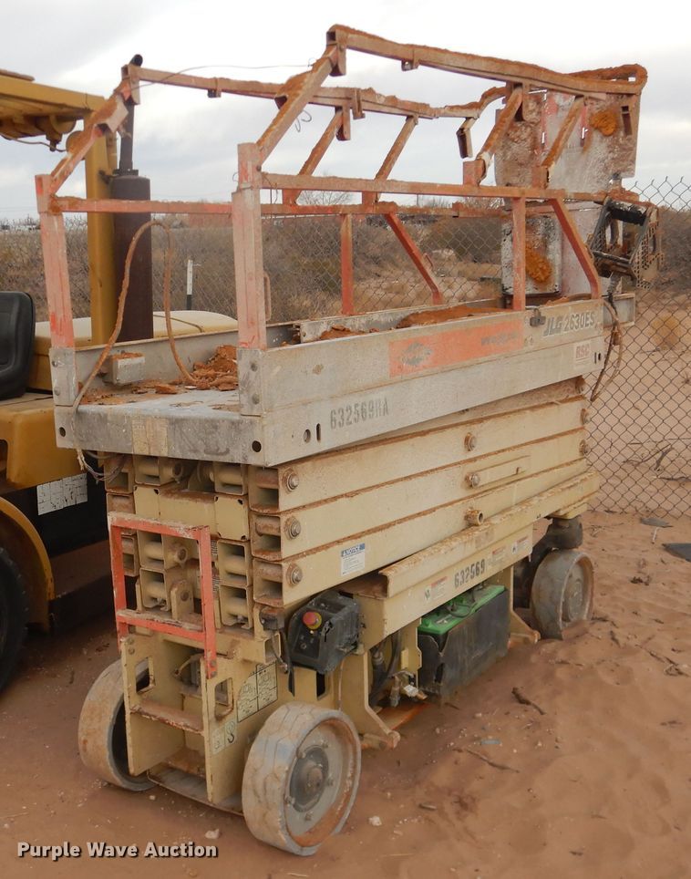 2003 JLG 2630ES  scissor lift - HI9022