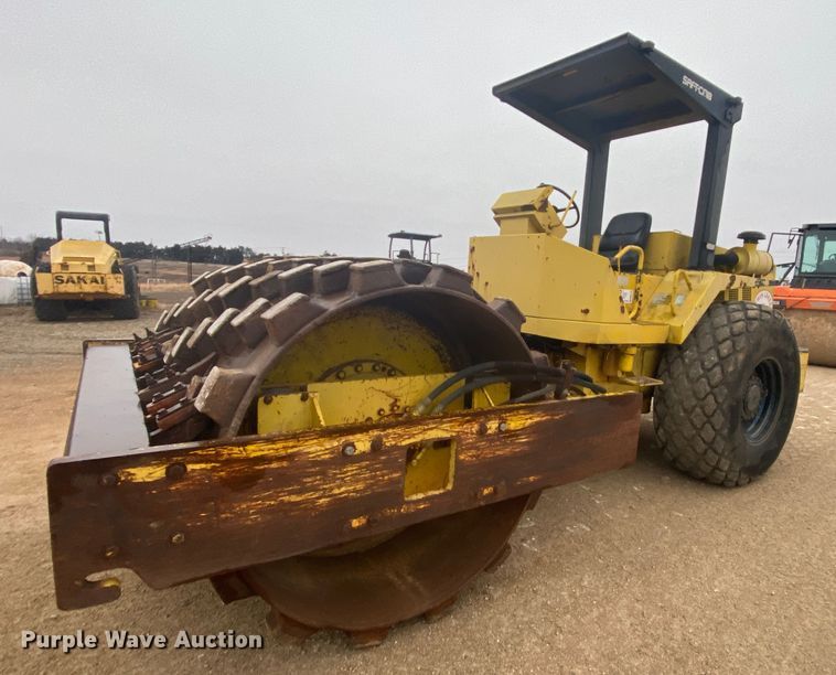 Sakai SV500T  single drum vibratory roller - DM2750