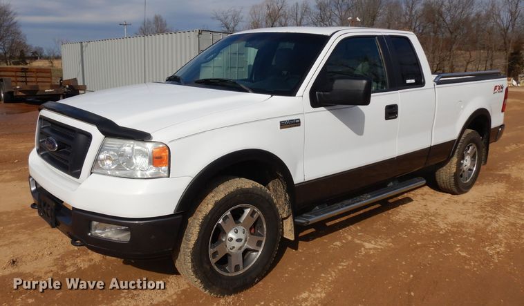 2005 Ford F150  SuperCab pickup truck - IP9056