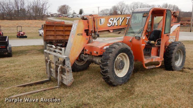 2004 Sky Trak 8042  telehandler - IX9351
