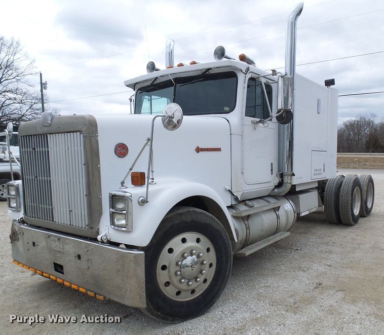 1987 International F9370  semi truck - DL0903