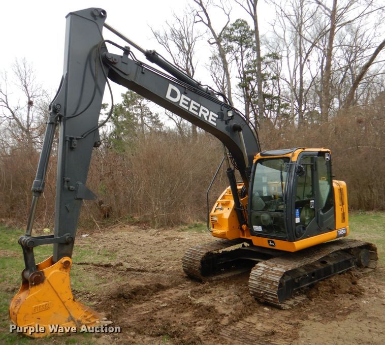 2014 John Deere 135G  excavator - DJ0400