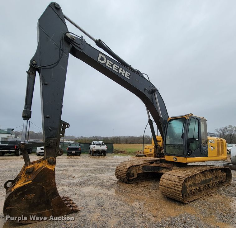 2009 John Deere 240D LC  excavator - FL9092