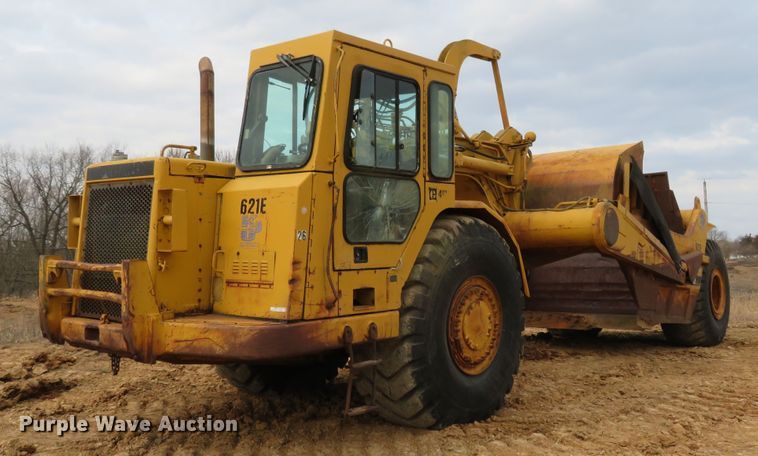 1989 Caterpillar 621E  conventional scraper - HV9692