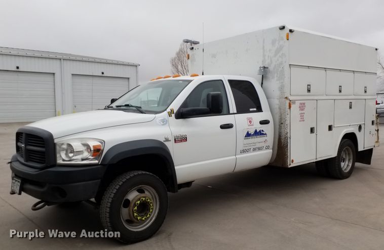 2008 Dodge Ram 5500  Quad Cab utility / service truck - IP9095