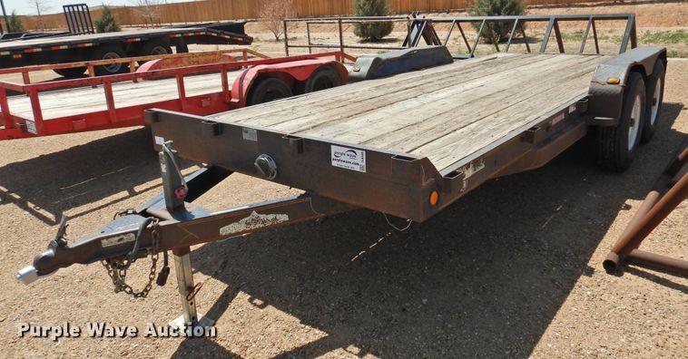 2004 Diamond C  utility trailer - DJ8408