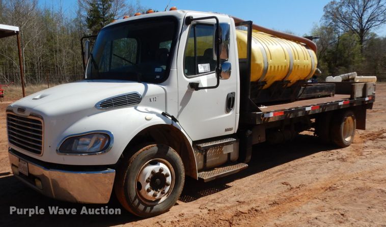 2012 Freightliner M2  flatbed truck - DM2879