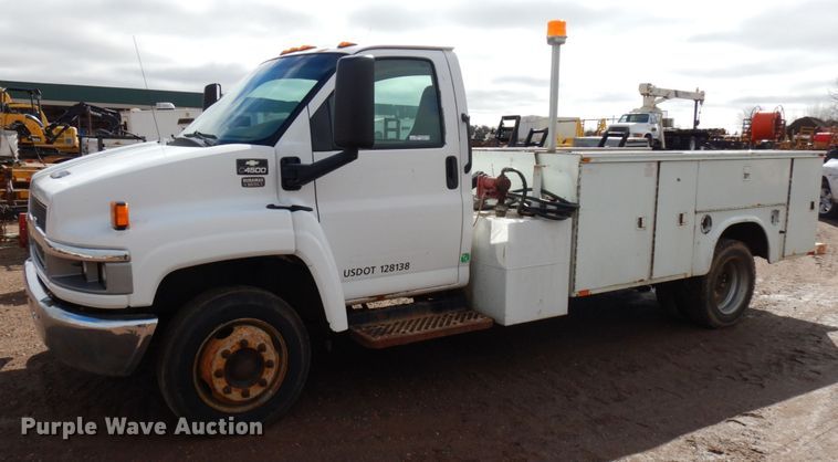 2005 Chevrolet C4500  utility / service truck - HR9068