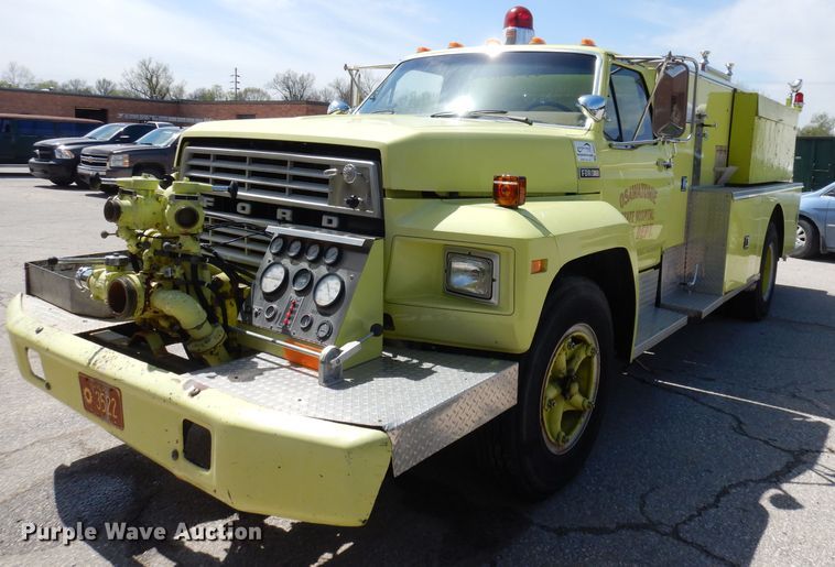 1980 Ford F700  pumper fire truck - DI6537