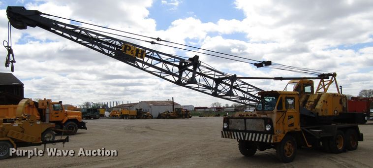 1961 P & H TC105  truck crane - GC9906