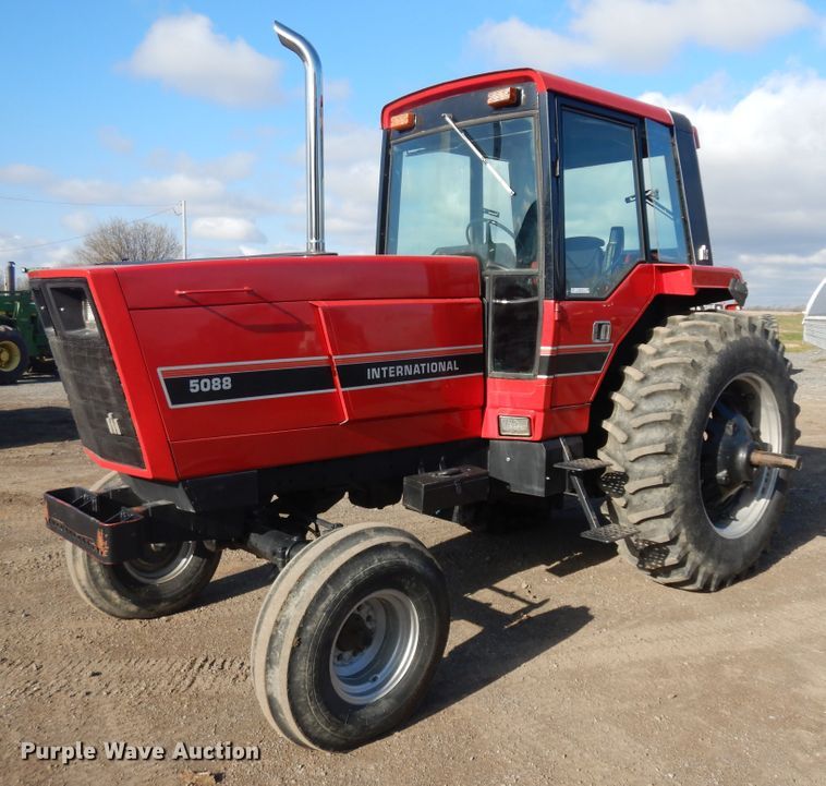 International 5088  tractor - IP9119