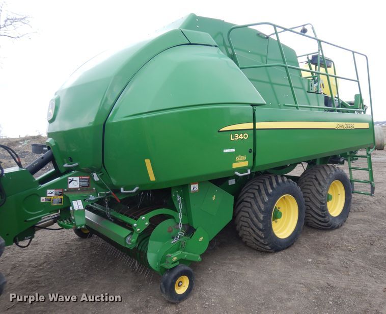 2016 John Deere L340  large square baler - IP9122