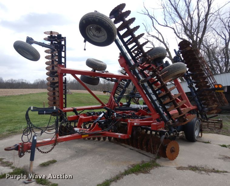 Case IH 330 Turbo Till  vertical tillage - IP9135