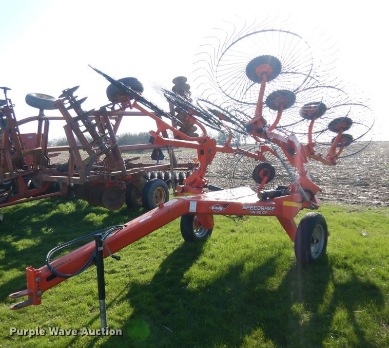 Kuhn SR110 GII hay rake - IP9149