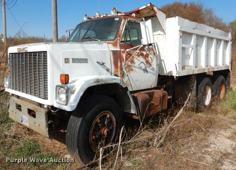 1984 GMC Brigadier  dump truck - DJ0294
