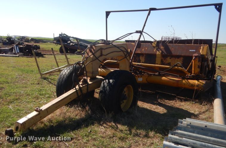 Soil Mover 1425RF  pull type scraper - ET9231