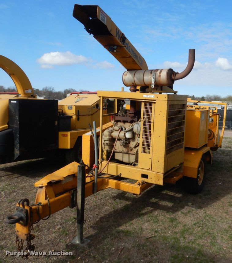 Woodsman 12X  wood chipper - HE9638