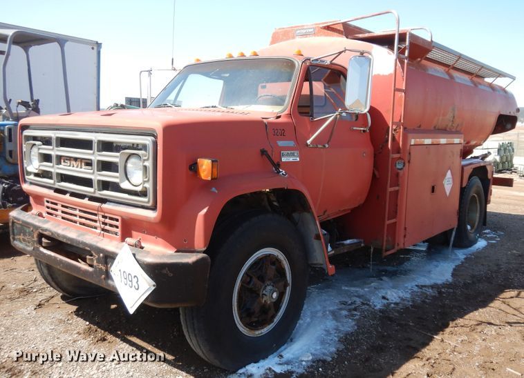 1979 GMC 7000  fuel truck - ID9760