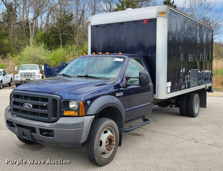 2006 Ford F450 Super Duty  box truck - DH5878