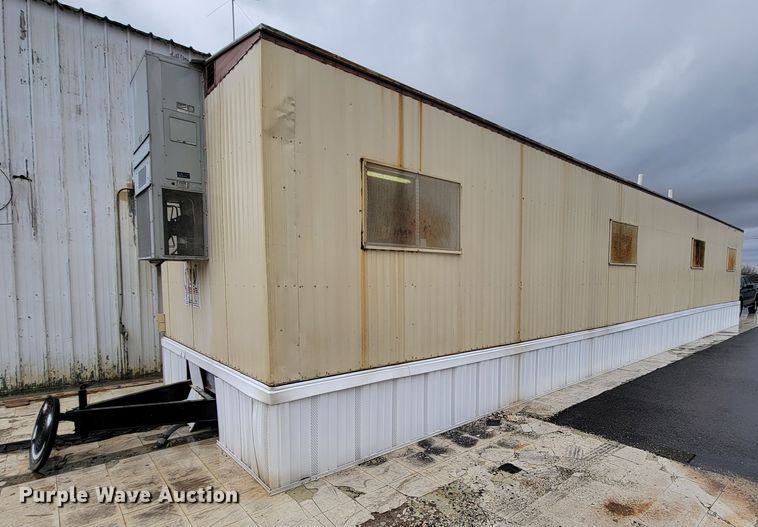 Hunter Saak office trailer - FL9096