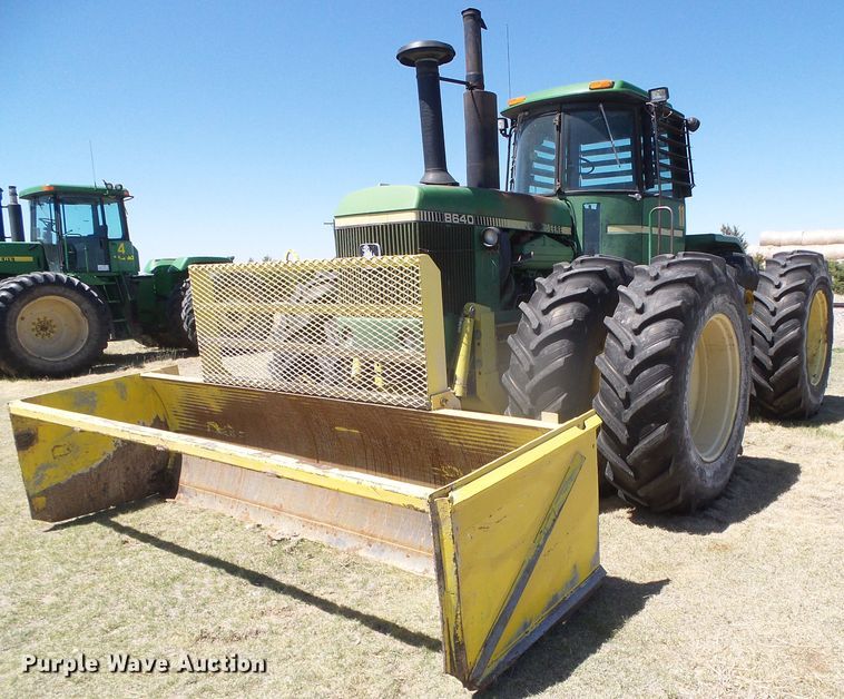 1981 John Deere 8640  4WD tractor - DI5585