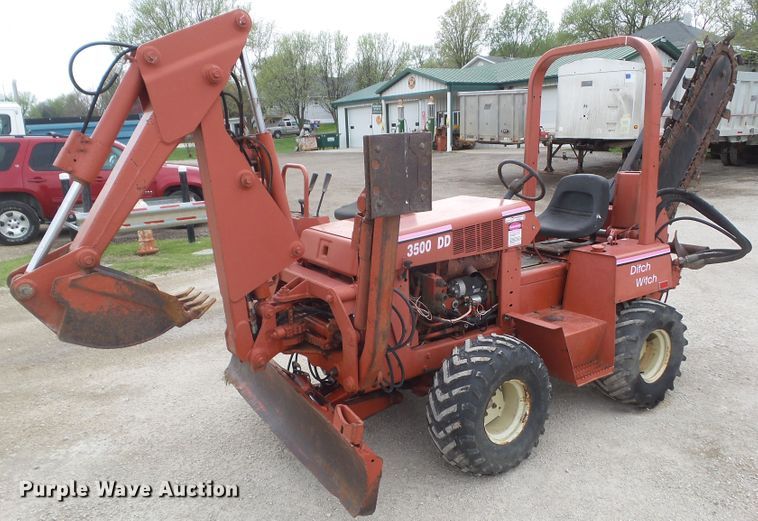 Ditch Witch 3500  trencher - HF9910